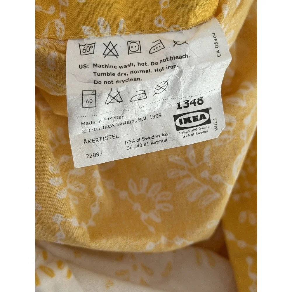 IKEA AKERTISTEL Duvet Cover King SZ Yellow White Reversible Pillowcase 102 X 85